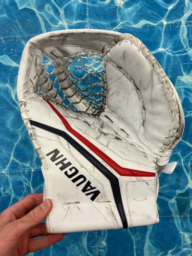 Senior Vaughn V10 Pro Carbon Goalie Glove Regular | Tarasov Pro Stock (Used)