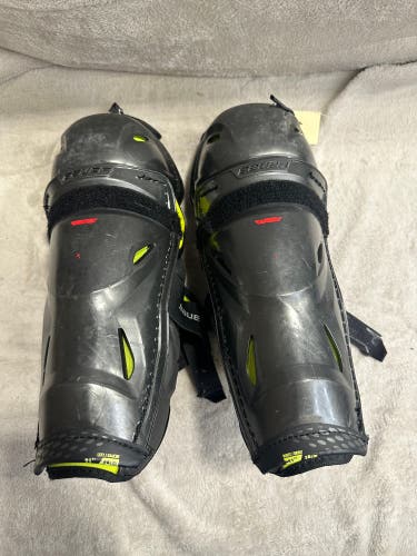 Junior Bauer Vapor 3X Pro Shin Pads 11" (Used)