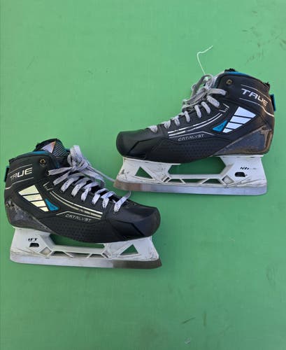 Senior True Catalyst 7x4 Hockey Goalie Skates Regular Width 9
