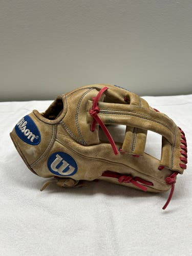 Wilson A2000 EL3 RH Infield Baseball Glove 11.75" (Used)
