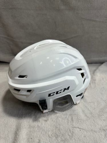 White Medium CCM Tacks 310 Helmet (Used)