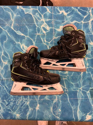 Senior Bauer GSX Hockey Goalie Skates Regular Width 7 (Used)