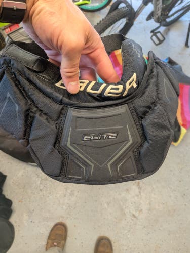 Bauer Elite neck guard