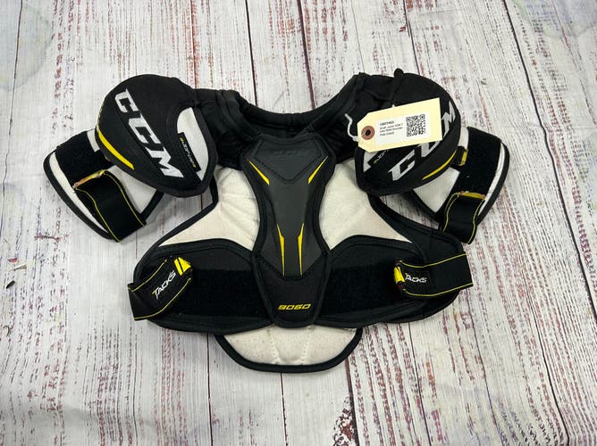 Small Junior CCM Tacks 9060 Shoulder Pads (Used)