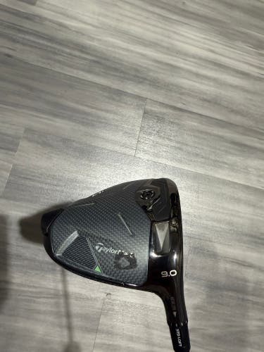TaylorMade Qi35 Right Handed Driver (New)