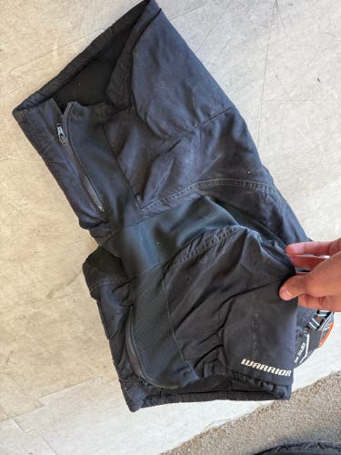 Men's Youth XS Warrior Covert Hockey Pants (Used)
