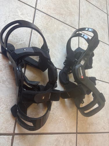 Custom knee braces