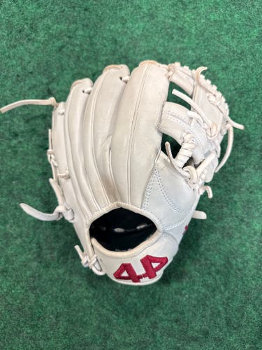 White 44 Pro Signature Series RH Infield Baseball Glove 11.5" (Used)