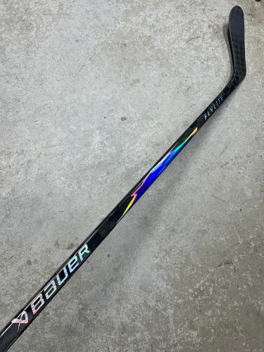 87 Flex P28 Senior Bauer Flylite Left Hand Hockey Stick Pro Stock (Used)