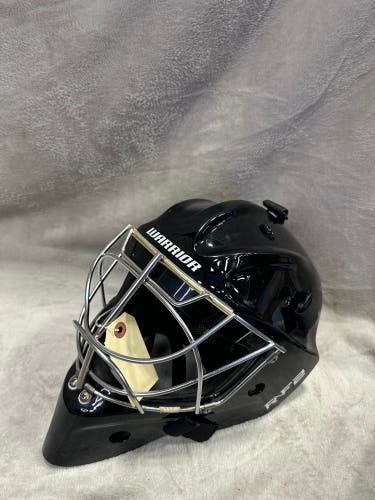 Black Senior Warrior Ritual F2E Goalie Mask (Used)