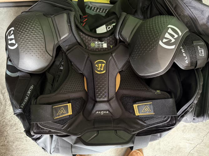 Like New Senior Warrior Alpha LT Protective Set