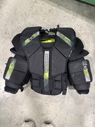 Warrior Ritual X4 E Goalie Chest Protector (Used) | Intermediate Small/Medium