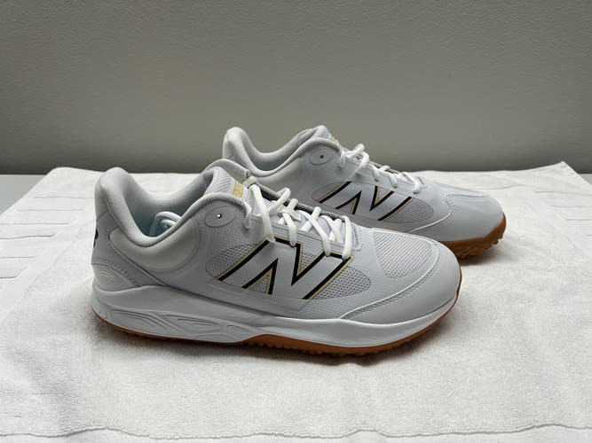 White Men's Size M 12.0 (W 13.0) 2E (Wide) Adult New Balance Fresh Foam Turf 3000v7 Shoes (New)