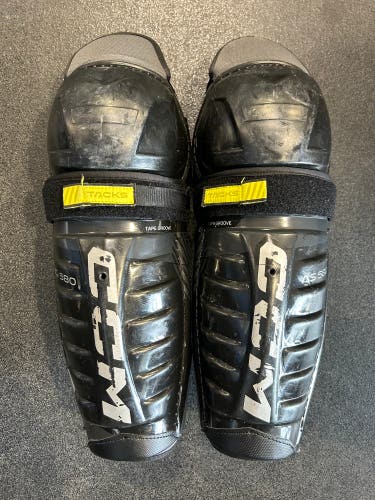 13" Junior CCM AS 580 Shin Pads