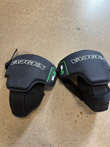 Senior Vaughn SLR Knee Pads (Used)