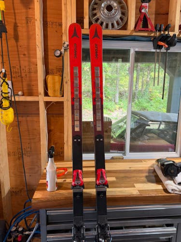 Atomic Redster FIS SG 215 cm Skis (Used)