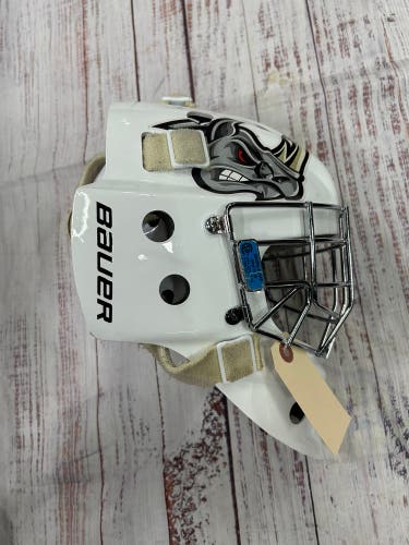 White Junior Bauer 930 Goalie Mask (Used)