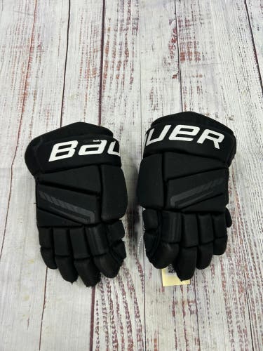 Black Junior Bauer Bauer X Gloves 11" (Used)