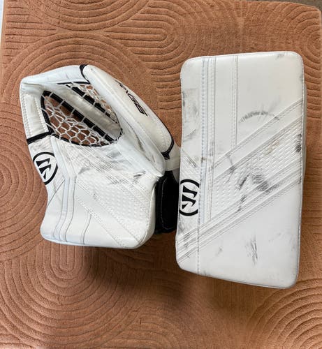 Intermediate Warrior Ritual G6 E+ Goalie Glove & Blocker Set Regular (Used)