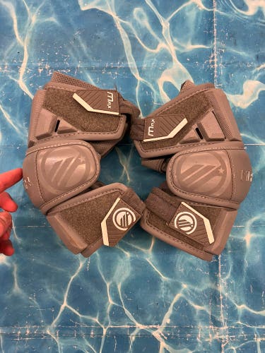Extra Large Adult Maverik Max Arm Pads (Used)
