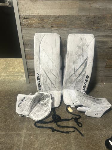 White 34" Senior Bauer Vapor X5 Pro Goalie Full Set Regular (Used)