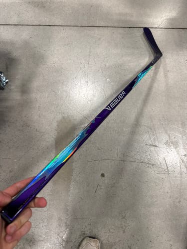Junior Bauer Vapor Flylite Hockey Stick Left Hand P92 40 Flex (New)