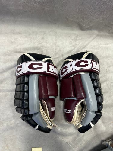 Red Senior CCM Gloves 15" (Used)