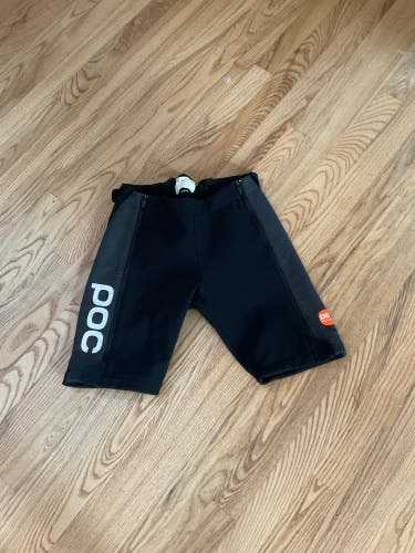 Black Size 12 Kids Unisex POC Shorts (Used)