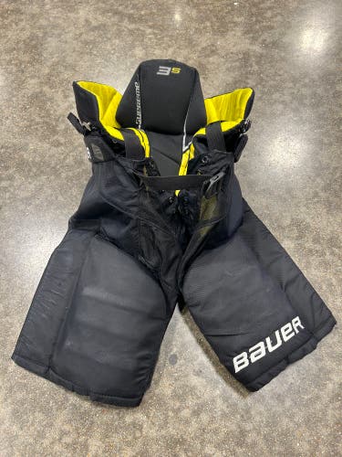 Black Junior Medium Bauer Supreme 3S Hockey Pants (Used)