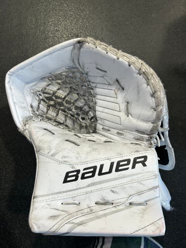Senior Bauer GSX Regular Goalie Glove