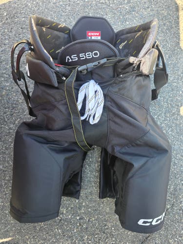Black Senior XL CCM Tacks AS 580 Hockey Pants