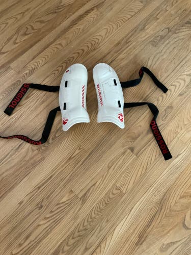 Shin Guards Youth One Size Fits All Rossignol Shin Guard (Used)
