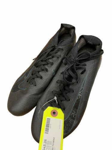 Nike Soccer Cleats Size 7.5 Black