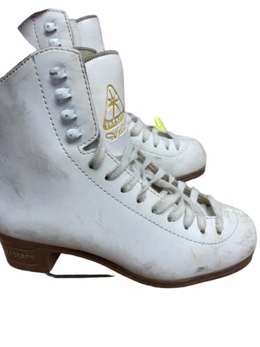 Jackson Artiste Size 4.5 Figure Skates