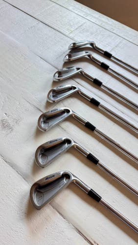 Men's 2023 Mizuno MX 23 Right Handed Iron Set Stiff Flex (Used)