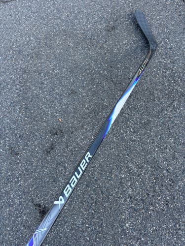 Senior Bauer Vapor Flylite Hockey Stick Left Hand P92 87 Flex | 67"