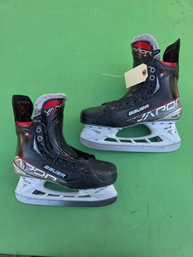 Intermediate Bauer Vapor 3X Hockey Skates Size 5.5