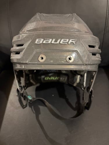 Medium Bauer Re-Akt 85 Vegas Gray Hockey Hockey Helmet Pro Stock