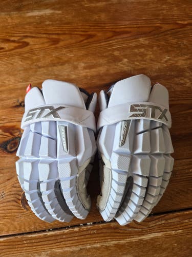 STX Surgeon RZR Lacrosse Gloves (Used)
