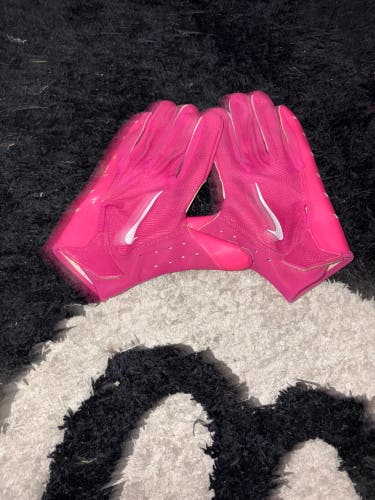 Pink Medium Youth Nike Vapor Jet Gloves (Used)