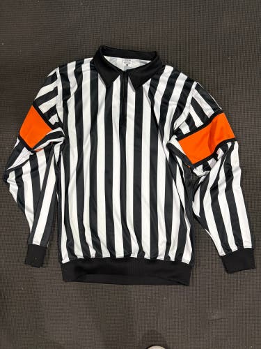 CCM Pro Referee Jersey Size 46, Mint Condition