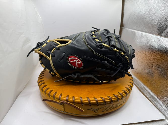 Catcher's RH Rawlings Heart of the Hide Baseball Glove 33.5" (Used)