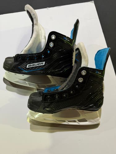 Bauer X-LP Hockey Skates Y12 (barely Used)