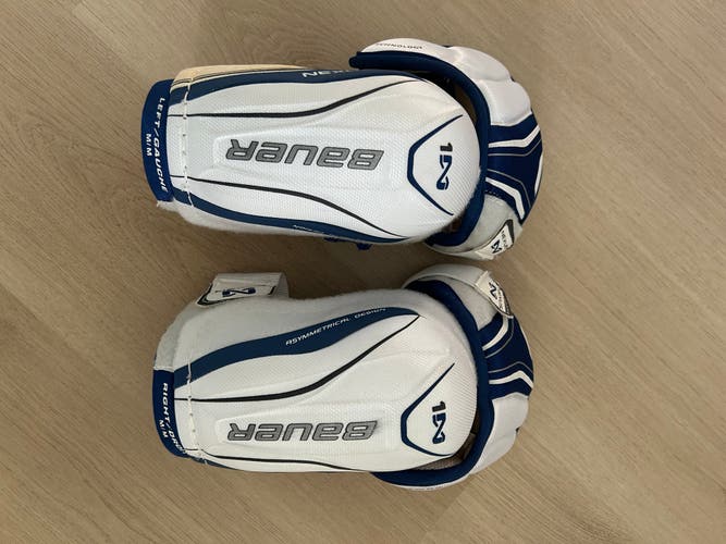 Senior Medium Bauer Nexus 1N Elbow Pads (Used)