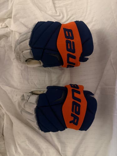 Bauer Vapor APX2 Pro Gloves 15" (Used)