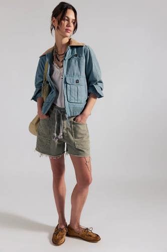 Free People We The Free Moxie Barrel Shorts Womens 28 Fern Denim Cut-Off GBO3803