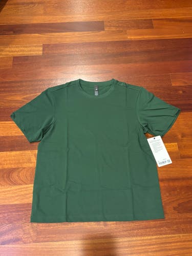Lululemon Zeroed In Short Sleeve Green Men's Shirt (New)