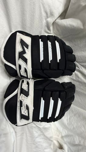 CCM Tacks 4 Roll Pro Gloves 13" (Used)