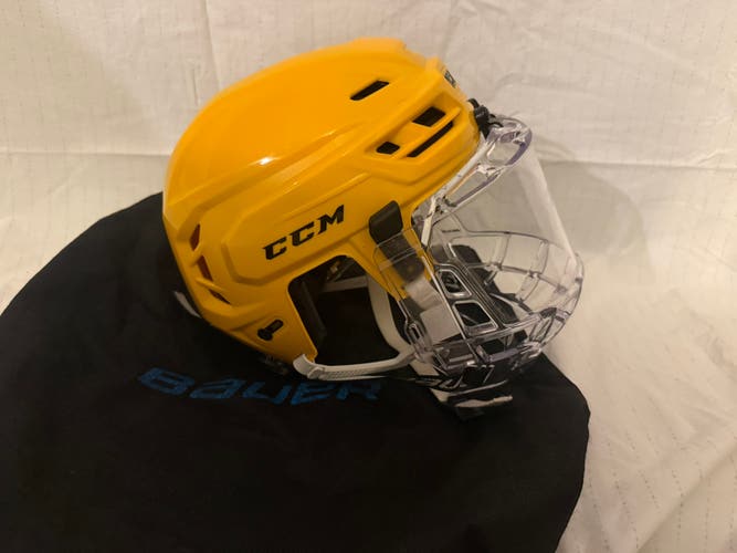 Medium CCM Tacks 710 Helmet (Used)