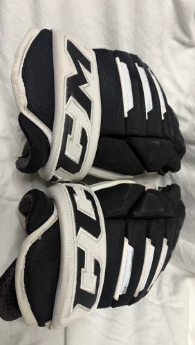 CCM Tacks 4 Roll Pro 2 Gloves 13" (Used)